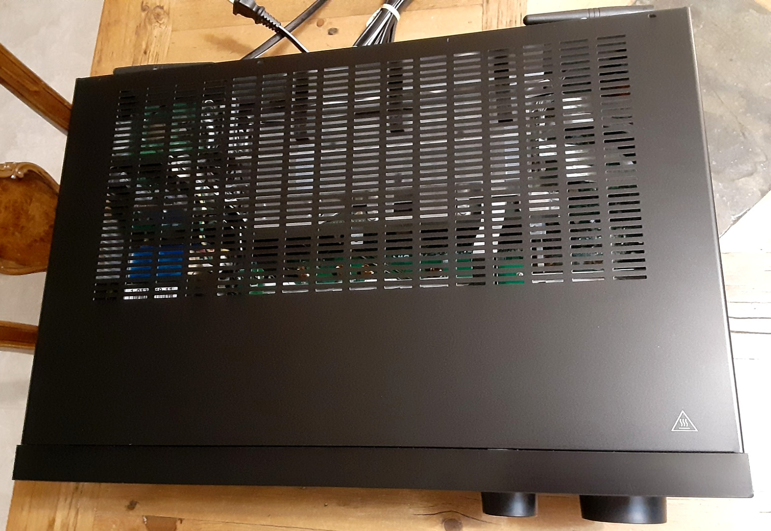 Sony STR-AN1000 7.2-Channel 8K UHD AV Home Theater Receiver