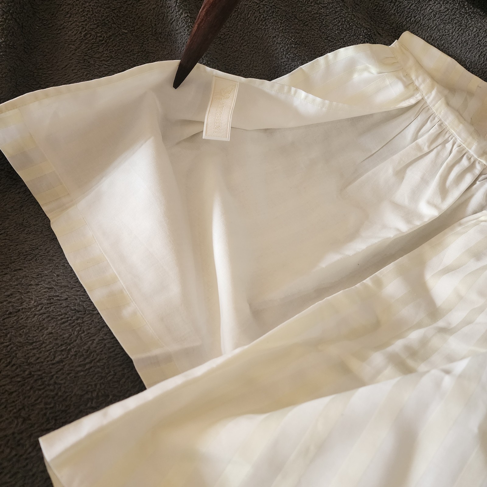 Anichini Euro Bed Skirt Set - 2x-82"x20" 1x-64"x20" Cream Striped Damask USA