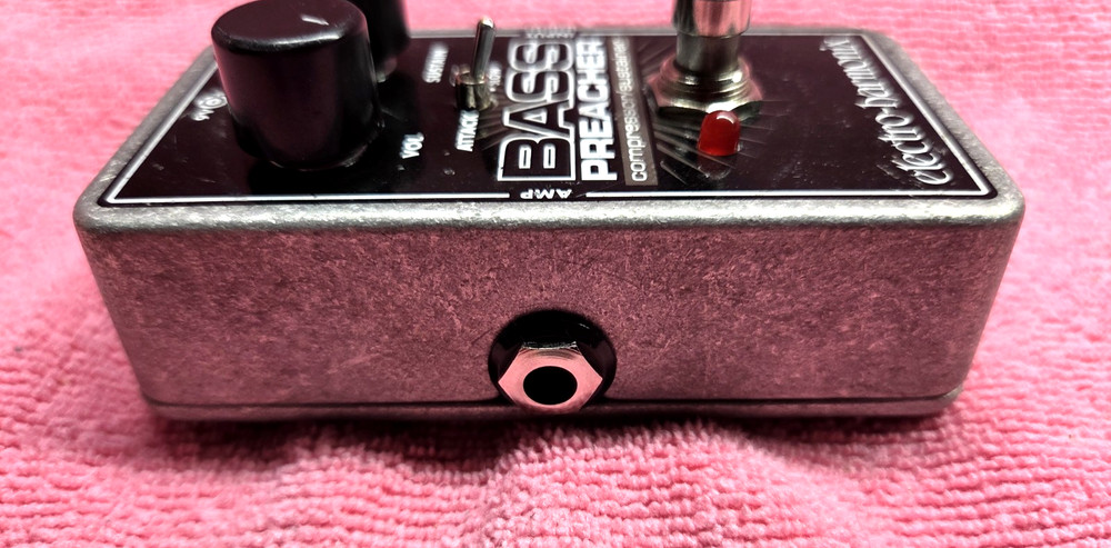 Electro-Harmonix EHX Bass Preacher - Compressor/Sustainer Effects Pedal