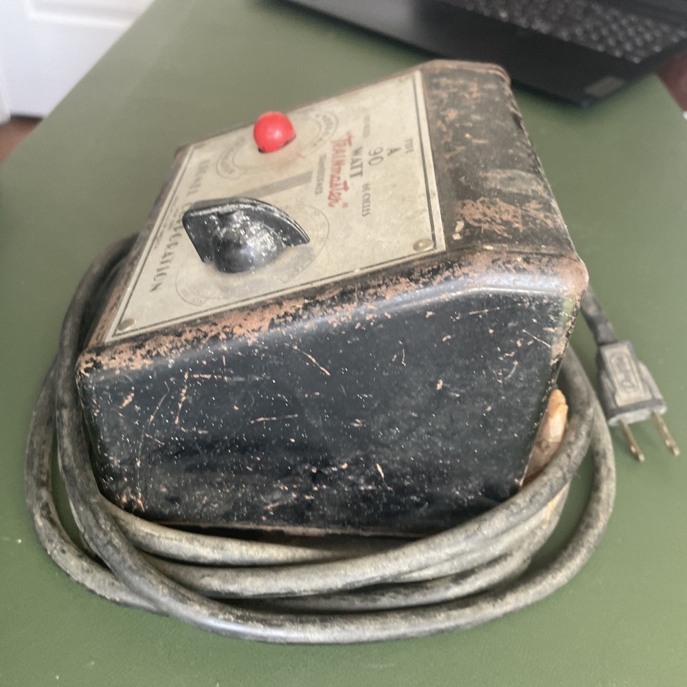 Lionel Type A 90 Watt 115 V "Trainmaster" Transformer Type A. O27 - Untested