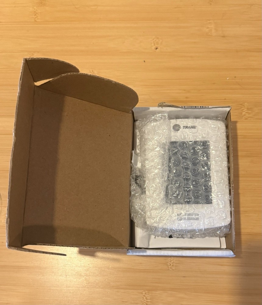 Trane BAYSENS924BB Touch Screen Programmable Zone Sensor X13790994001 White