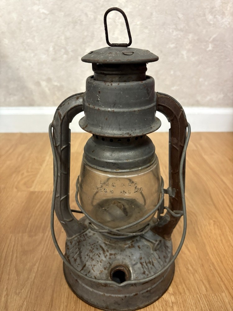 Dietz Little Wizard Lantern (missing cap)