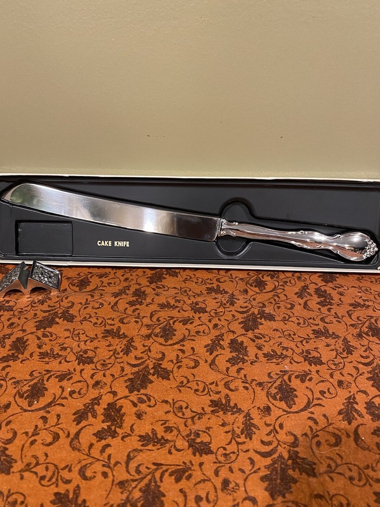 1970’s wedding cake knife