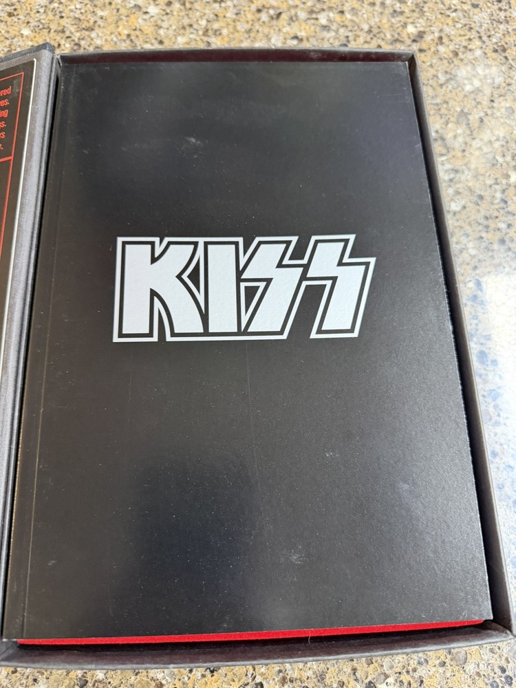 KISS The Definitive Collection Box Set Complete ~Book + 5 CDs 2001 Pre Owned