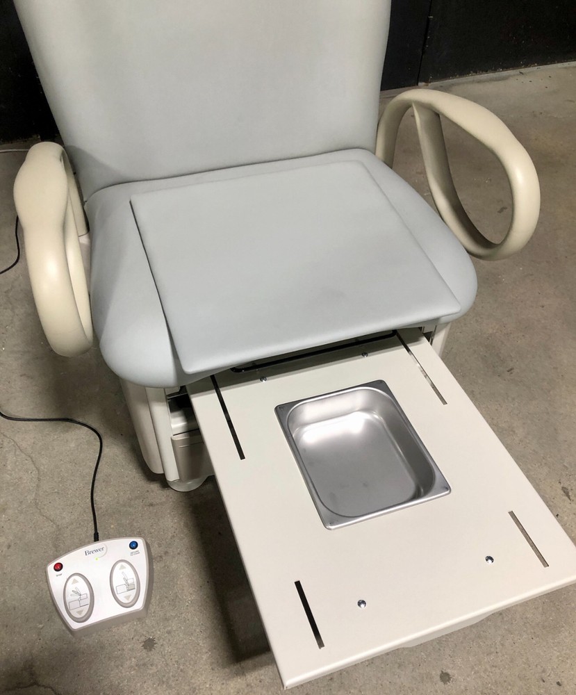 Brewer 6501 Access High-Low Exam Table