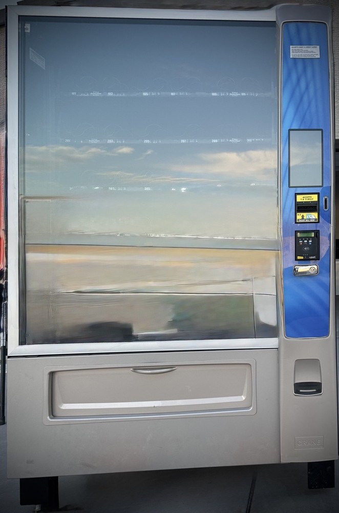 3 Vending Machines --Refridgerated Combo Crane multimedia 2---2- Crane Gpl 159