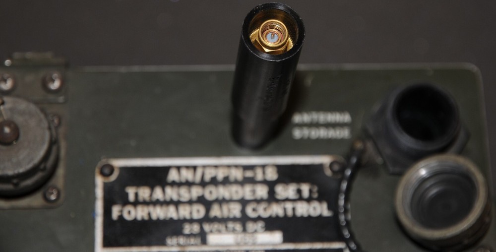 AN / PPN-18 Transponder Set – Forward Air Control