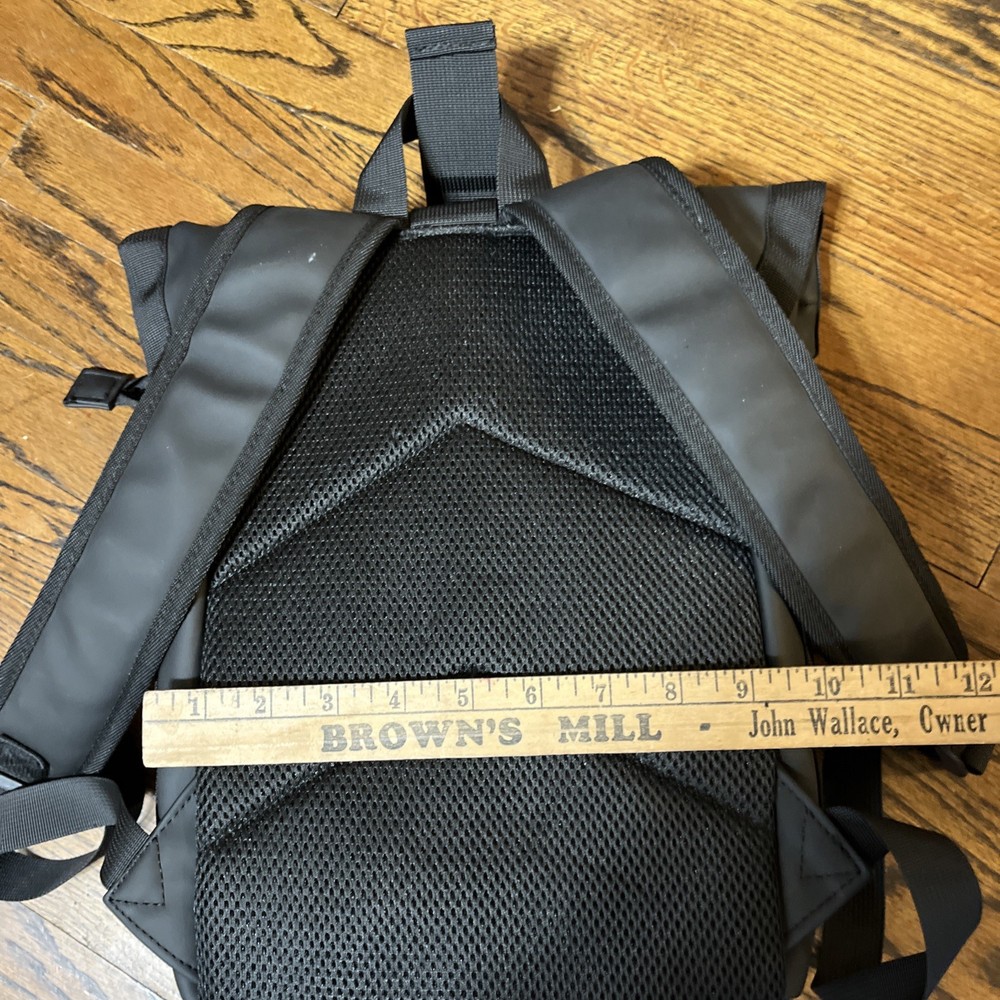 WISE Waterproof Women's Zippered Backpack