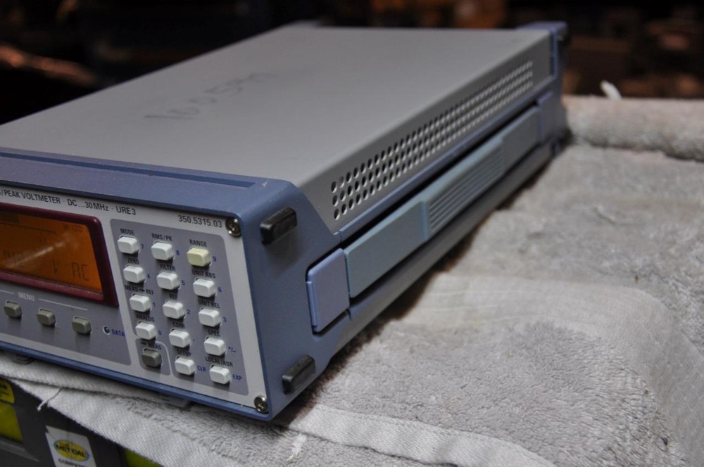 Rohde & Schwarz URE3 30 MHz RMS Voltmeter