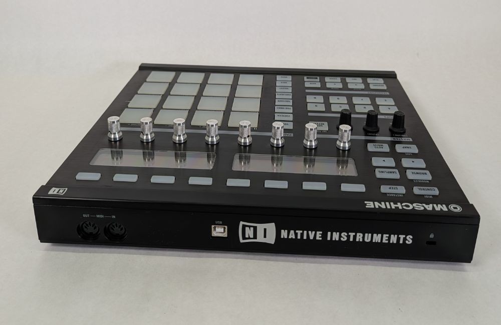 Native Instruments Maschine MK1 MIDI Controller