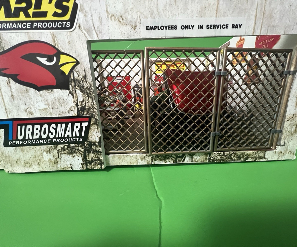 Built From Scratch - 1/24 Scale Diorama – “Earl’s Performance”