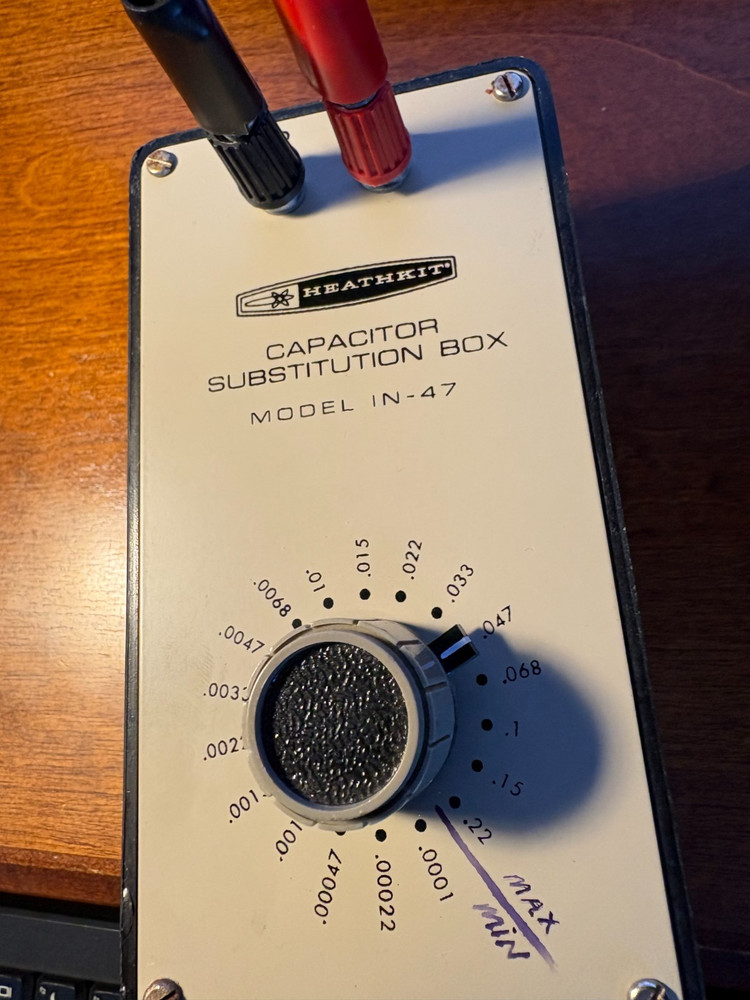 HEATHKIT VINTAGE Capacitor Substitution Box Model IN- 47, HAM Radio NOT TESTED
