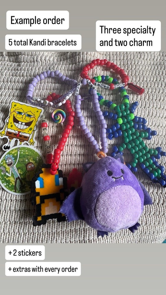 5 RANDOM KANDI BRACELETS + EXTRAS WITH EVERY ORDER