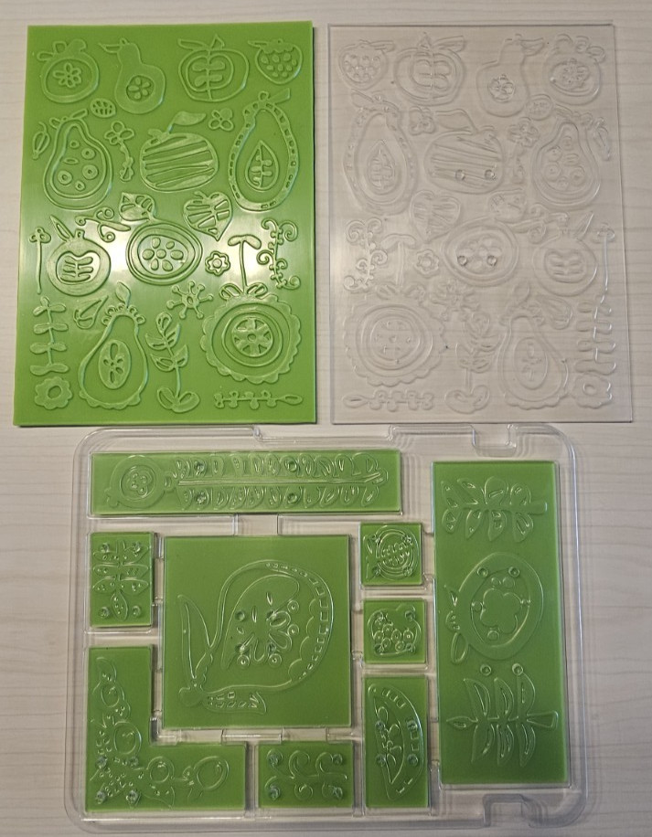 Cricut Cuttlebug Repositionable Set – Fruit Punch Embossing Plates