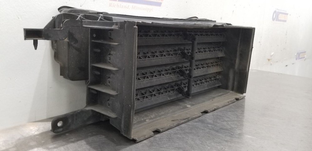 20 FORD EXPEDITION 3.5L LOWER AIR SHUTTER