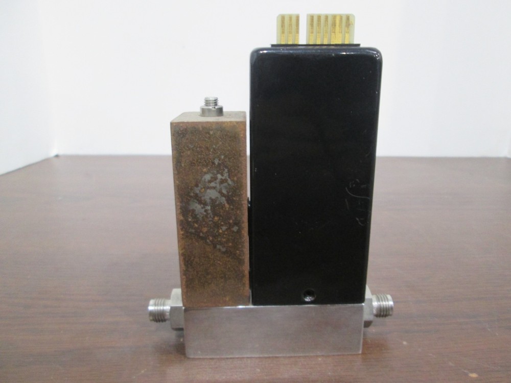 Unit, UFC-1110, 20 SLM, H2, Mass Flow Controller, Butt End, Used