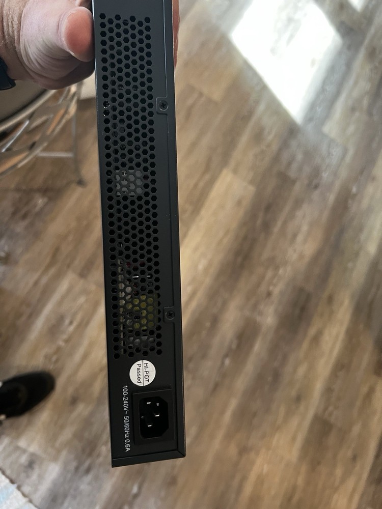 TP-LINK Technologies TP-Link (TL-SG1024D) 24-Ports Rackmountable Ethernet Switch