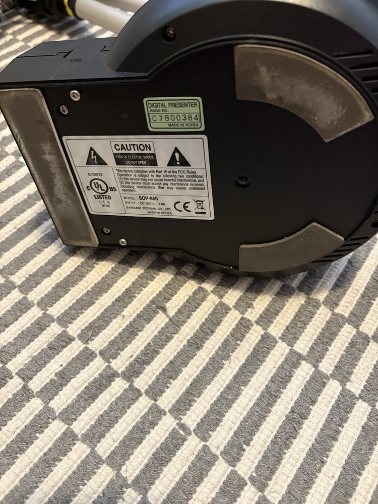 Samsung Video Presenter With Remote, Light Box, Switch Adapter