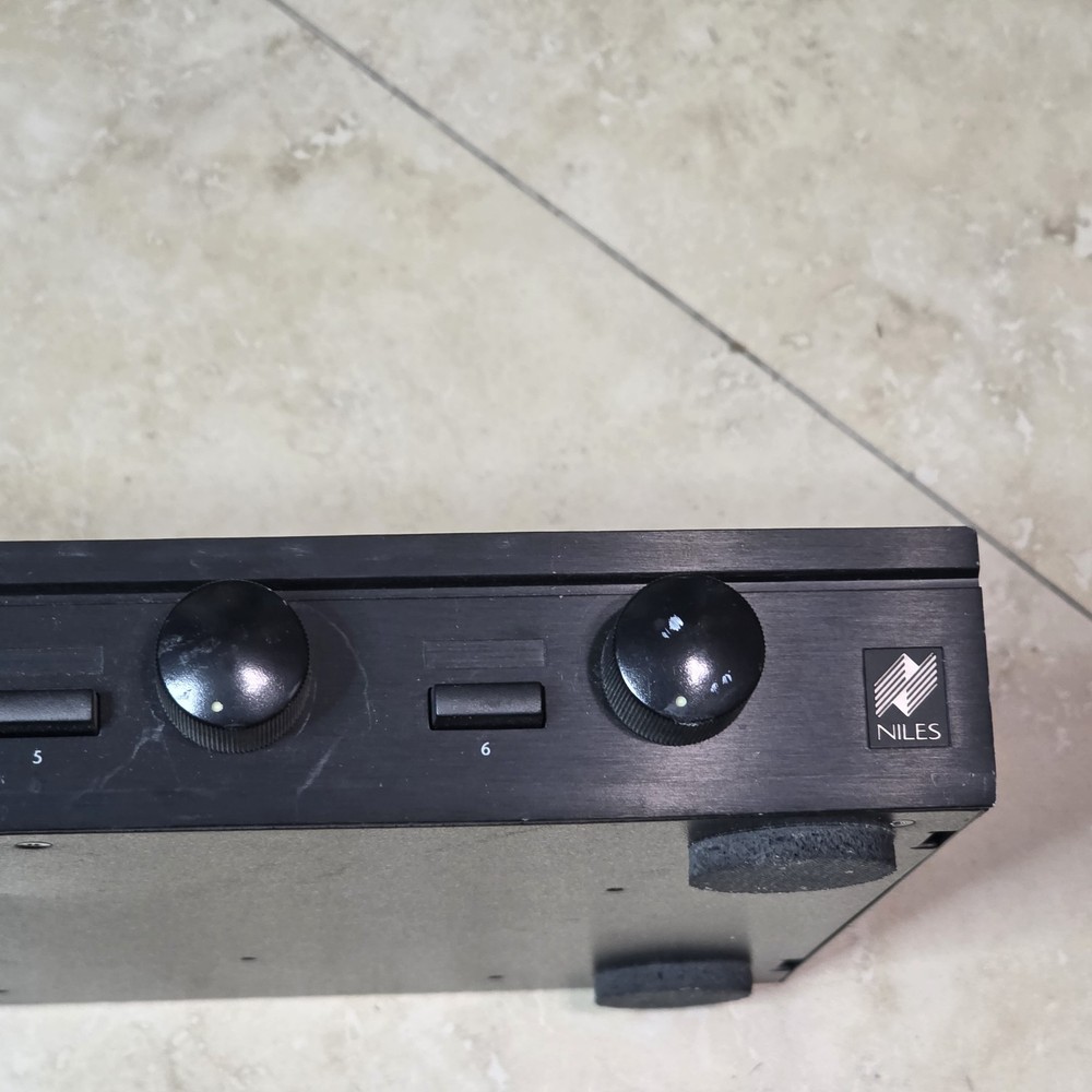 Niles SSVC-6 Speaker Selector Volume Control System 6 Zone Audio Switch