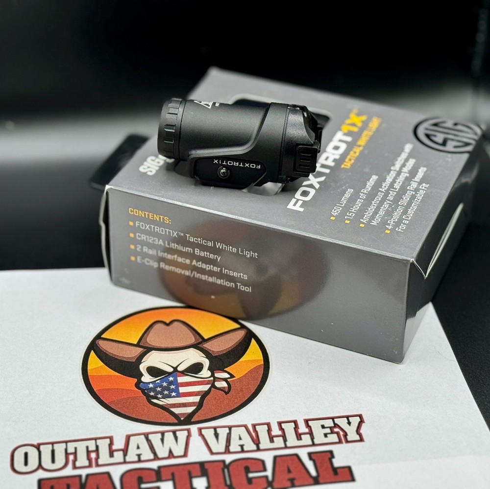 SIG SAUER FOXTROT1X Weapon Mounted Light SOF12001 450 Lumens