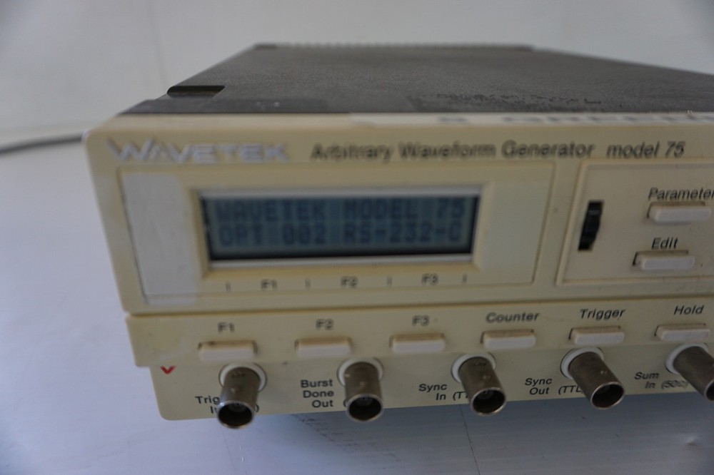 WAVETEK ARBITRARY WAVEFORM GENERATOR MODEL 75 (BFR14)