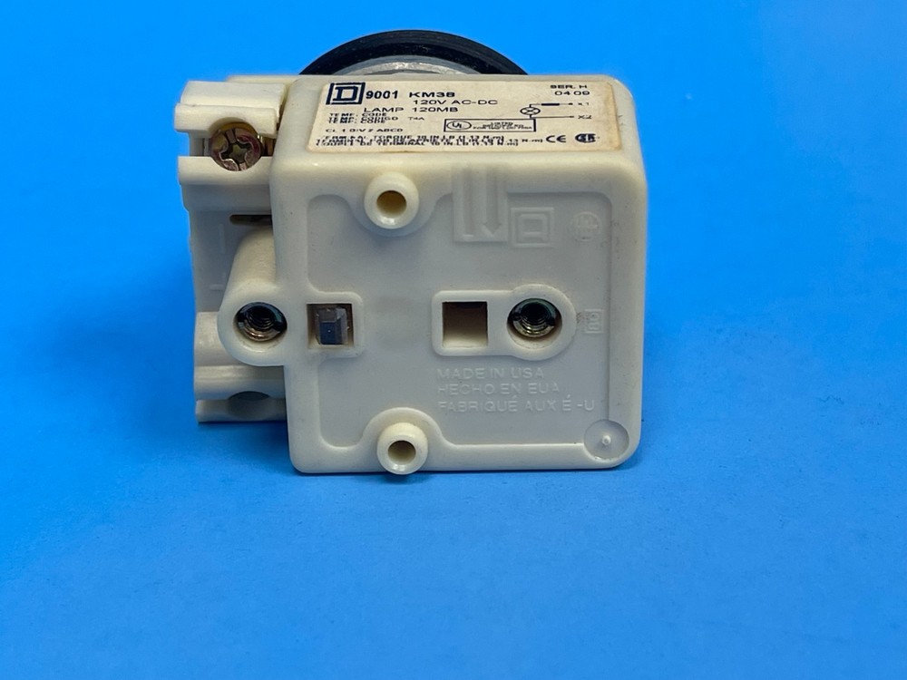 NEW Square D 9001KP38R31 30mm, 120V AC/DC, Red Pilot Light