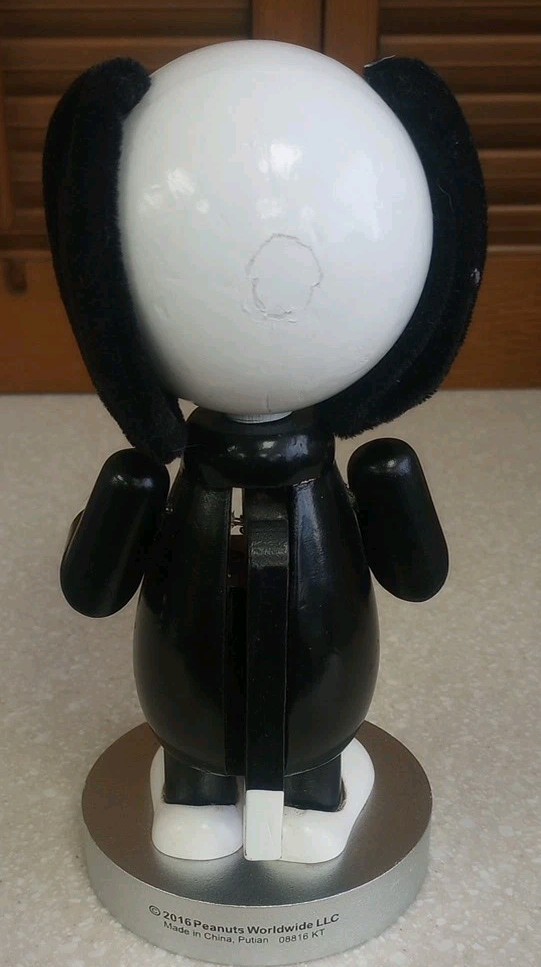 Peanuts Snoopy Skeleton Halloween Nutcracker 2016 Snoopy Halloween Decor