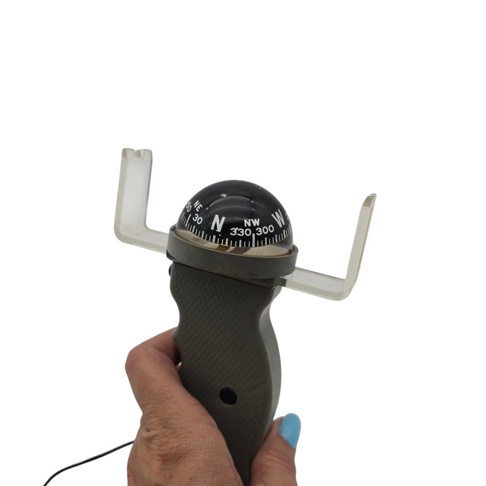 Davis Instruments Hand Bearing Compass With String On The End Illuminated