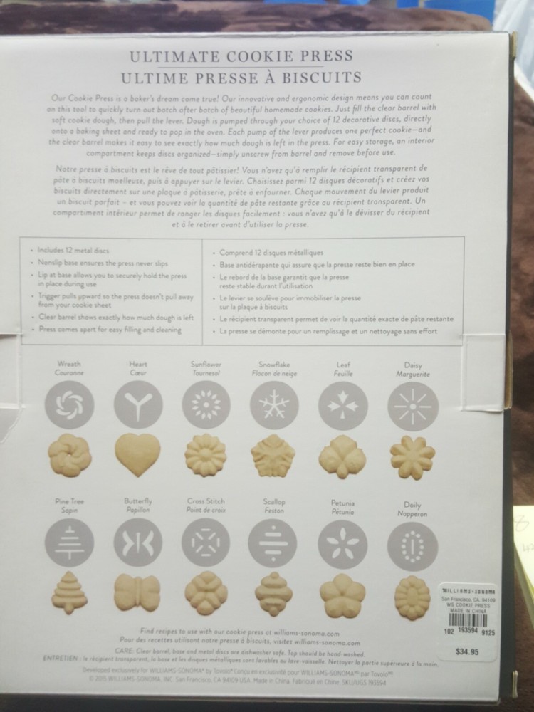 Williams Sonoma Ultimate Cookie Press with 12 Discs Beautiful Shape