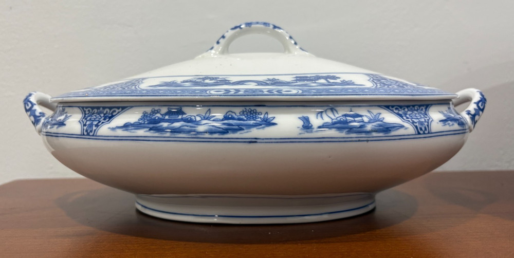 Royal Sometuke Nippon Oval Platter Blue Willow Pattern covered Serving Dish