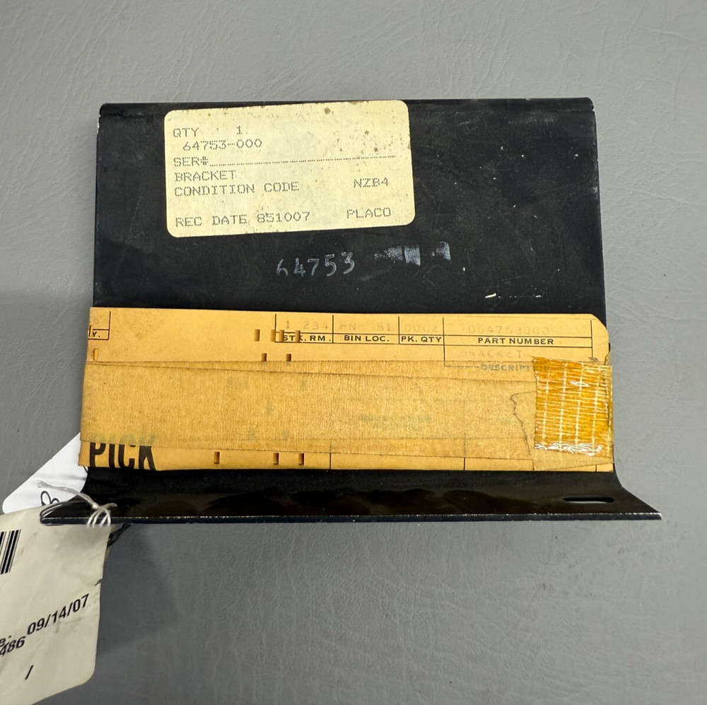 64753-000 Piper Bracket