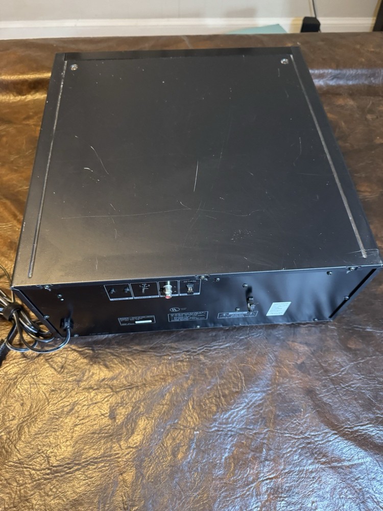 Sony CDP-CX153 Mega Storage 100 Disc CD Changer Player - Tested No Remote