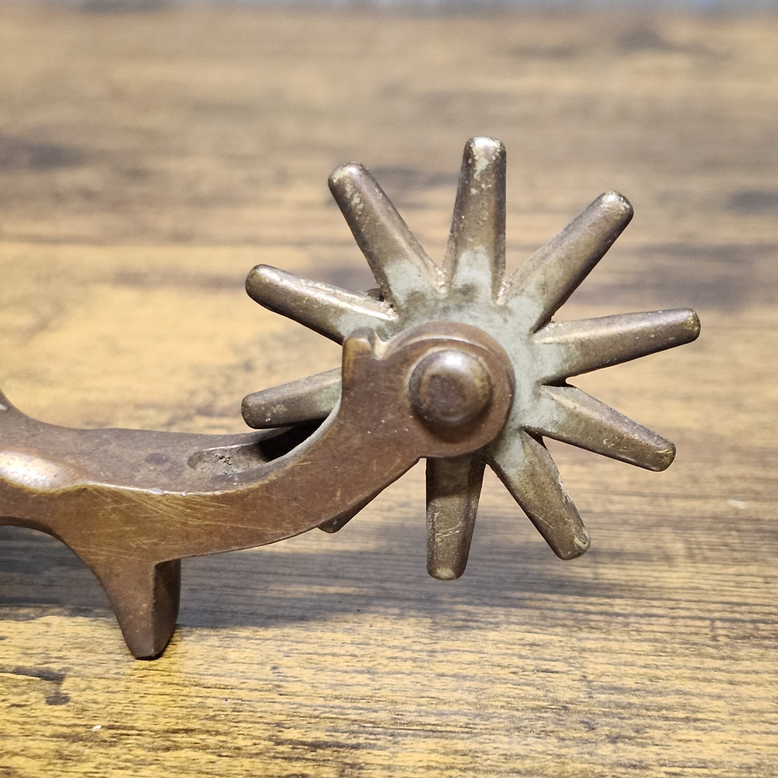 Antique Horse Head Western Spurs Star Mark August Buermann Era Bronze Toned