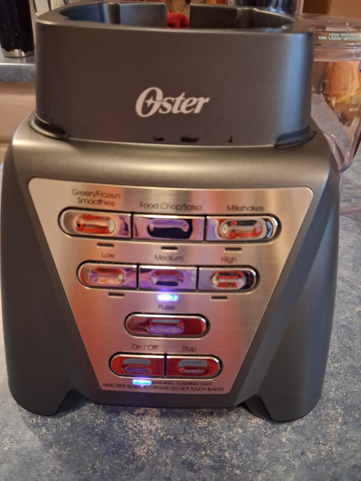 Oster Pro 1200 Food Processor In Very Nice Condition! Works Great!