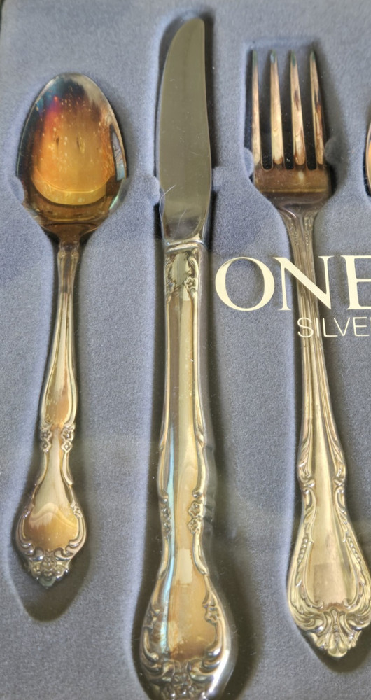 ONEIDA SILVERPLATE CHILDS 6 pc PLACE SETTING "AFFECTION" FLATWARE SEALED BOX VTG