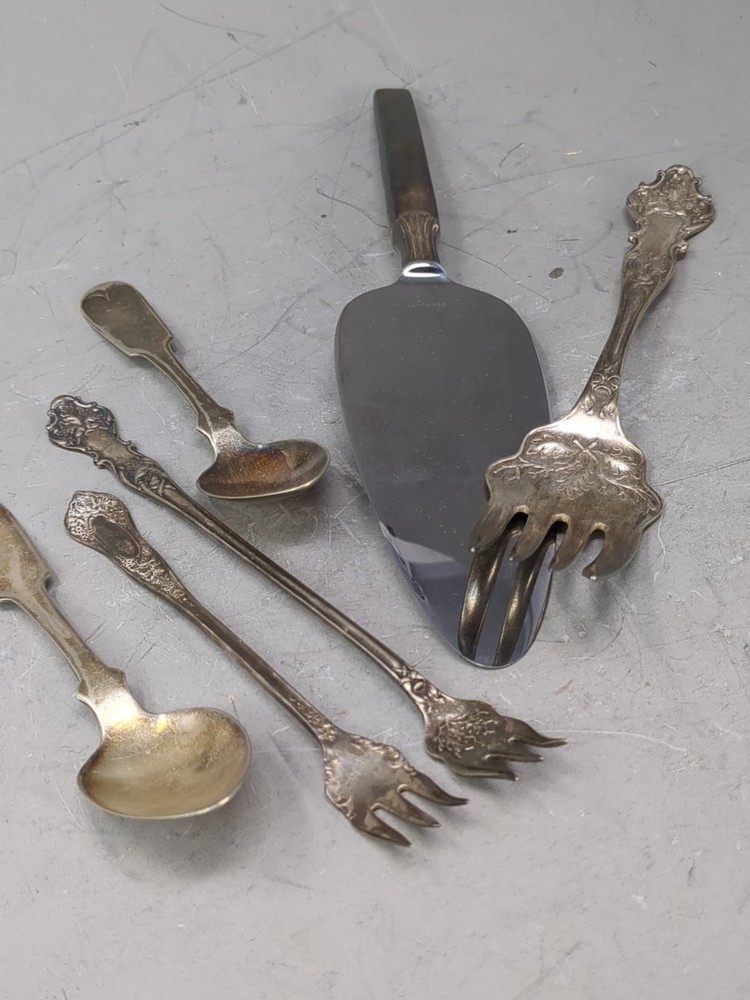 Vintage Rogers Bros Silverplate Flatware Lot Spoons Forks Pie Server Mixed