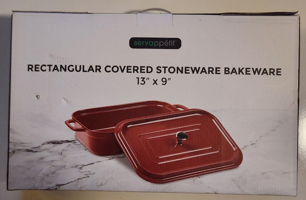 Servappetit Red Rectangular Covered Stoneware Bakeware with Lid 13x9 Baking Dish