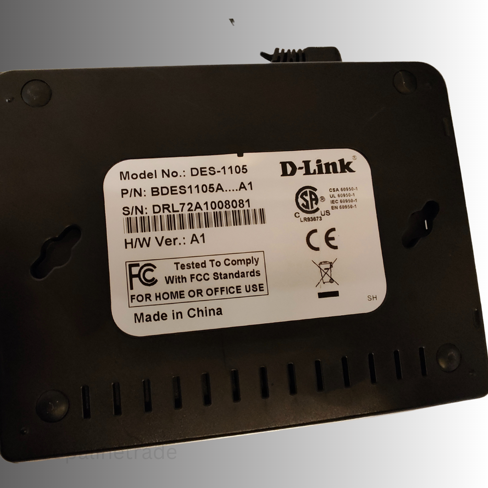 D-Link DES-1105 5-Port 10/100 Network Switch - Fully Tested & Working
