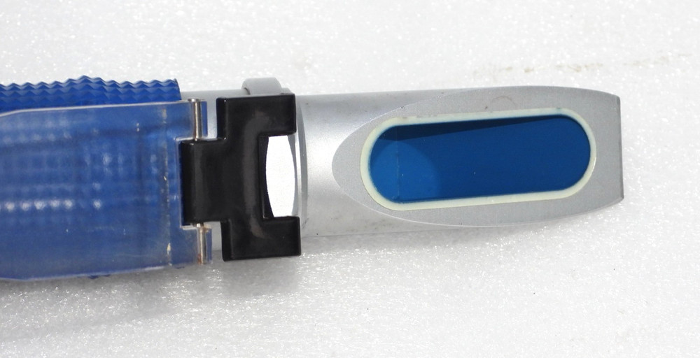 ATC L0923392 PORTABLE COMPACT HAND HELD REFRACTOMETER DEVICE