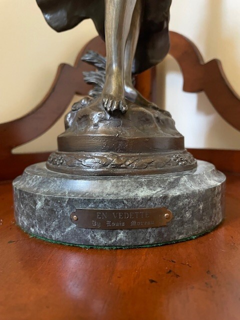 Auguste Moreau Figural Bronze - En Vedette - Signed
