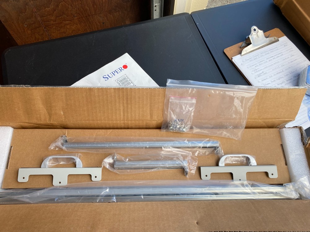 SUPERMICRO CSE-PT26 SC742 RACKMOUNT KIT