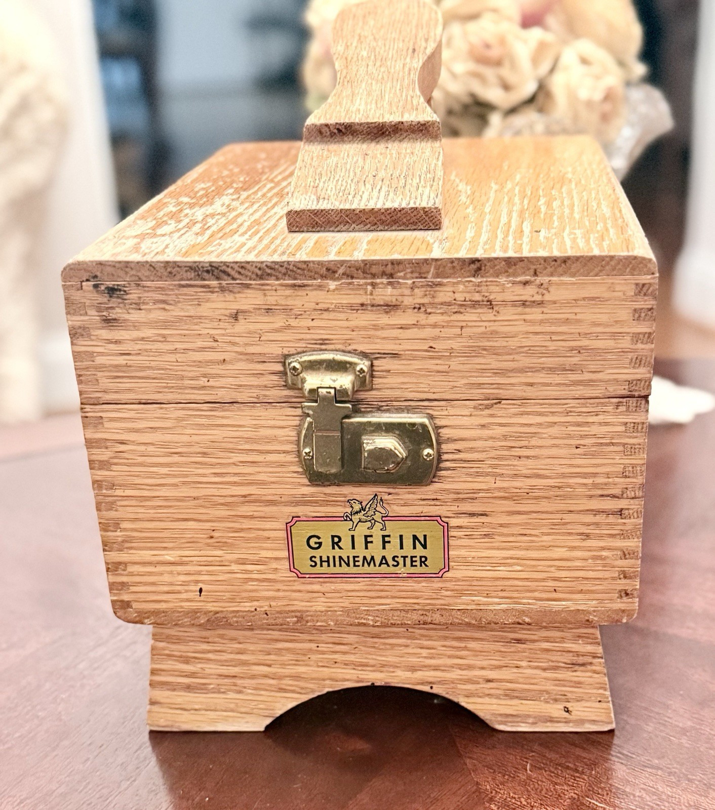 Nice Griffin Shinemaster Dovetail Wooden Shoe Shine Box with Footrest BOX ONLY