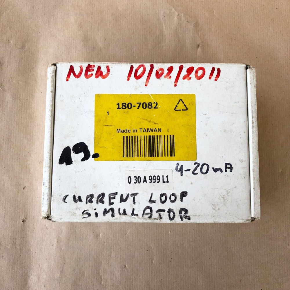 RS 180-7082 CALIBRATION CHECKER AND CURRENT LOOP SIMULATOR