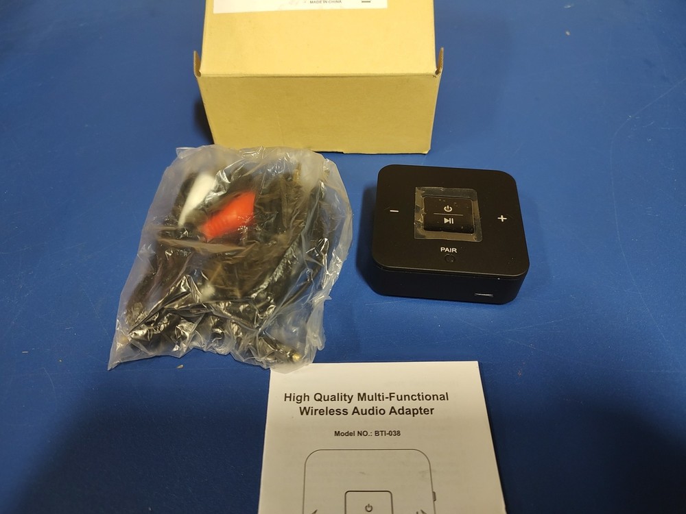 Audio Transmitter or Receiver 2 in 1 Adapter