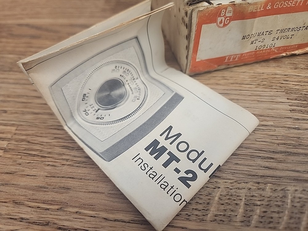 Bell & Gossett ModuMate MT-2 Non-Programable Mechanical Thermostat 24 Volt IVORY