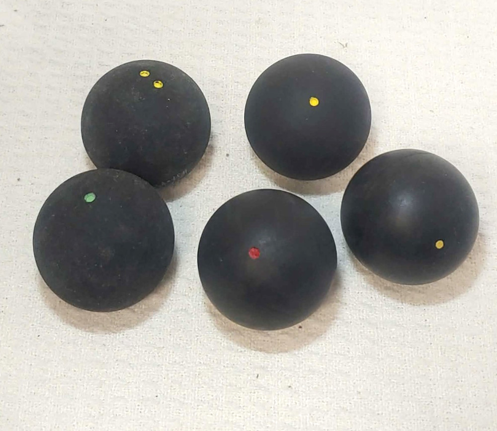 Squash balls