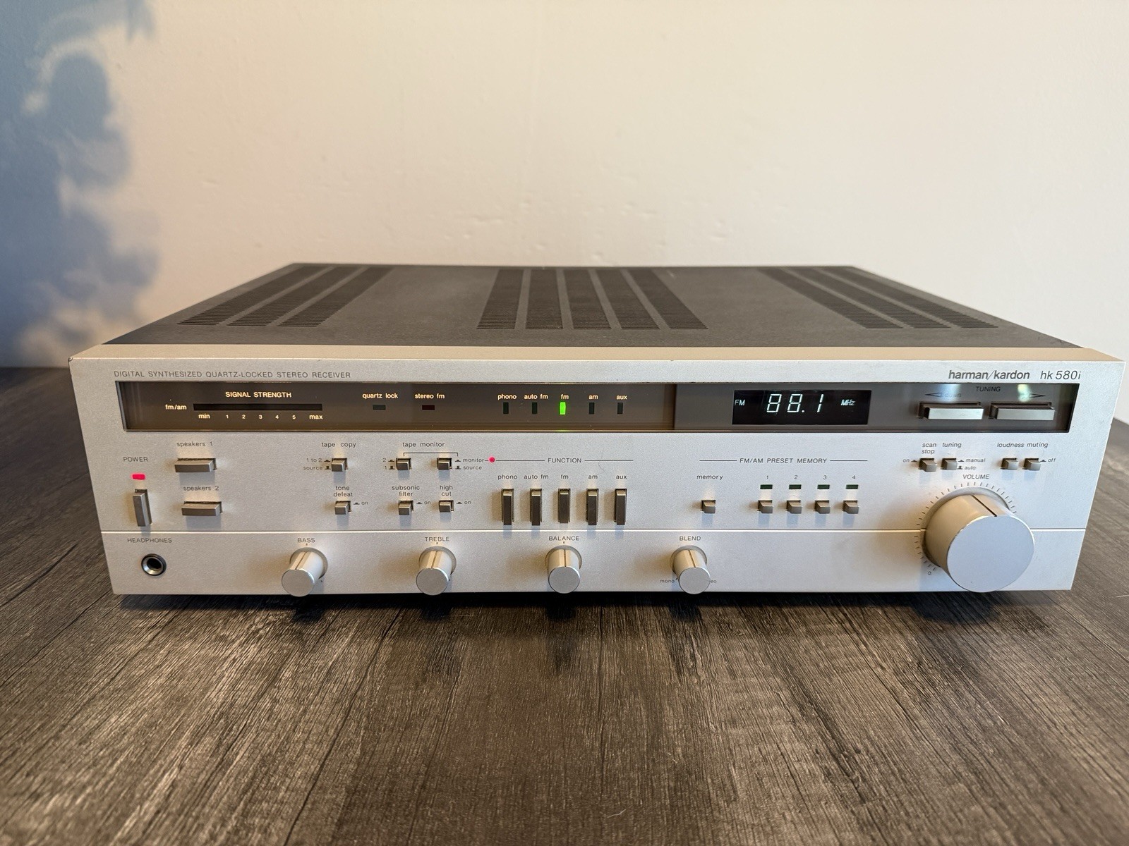 Harman-Kardon HK-580i Stereo Receiver Excellent Working Condition