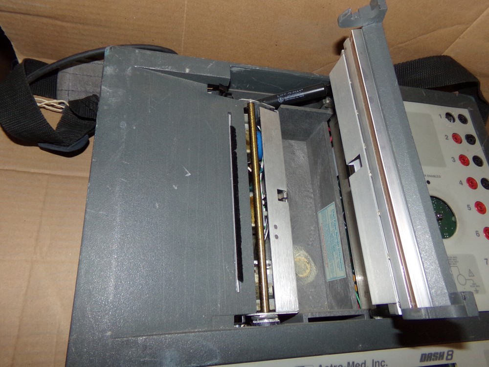 Astro Med DASH 8 Chart Recorder