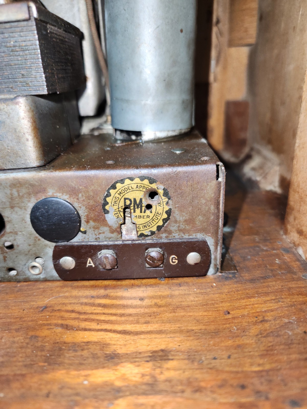 Art Deco CROSLEY Tombstone Table Top Tube Radio 1933/34 ~ Model 184