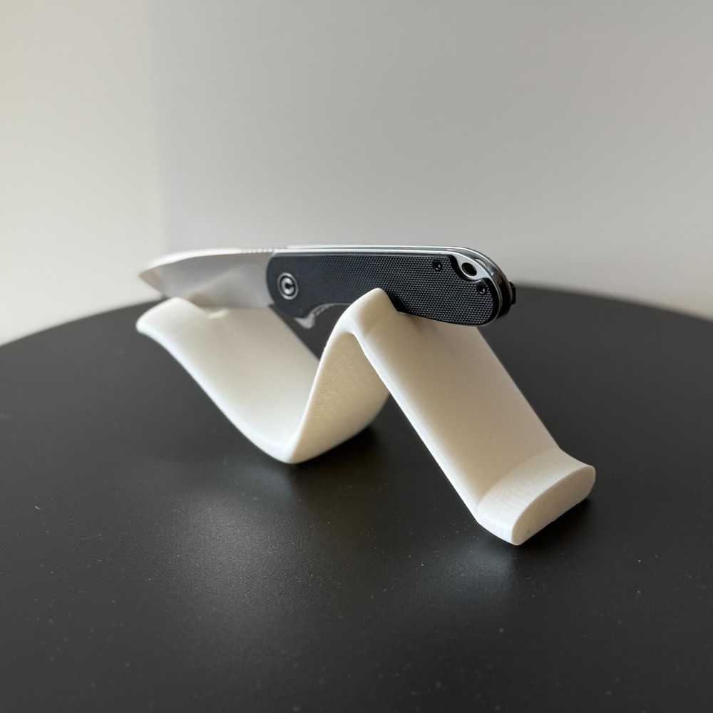 3D Printed Wave Knife Stand - EDC Knife Display Holder - White PLA